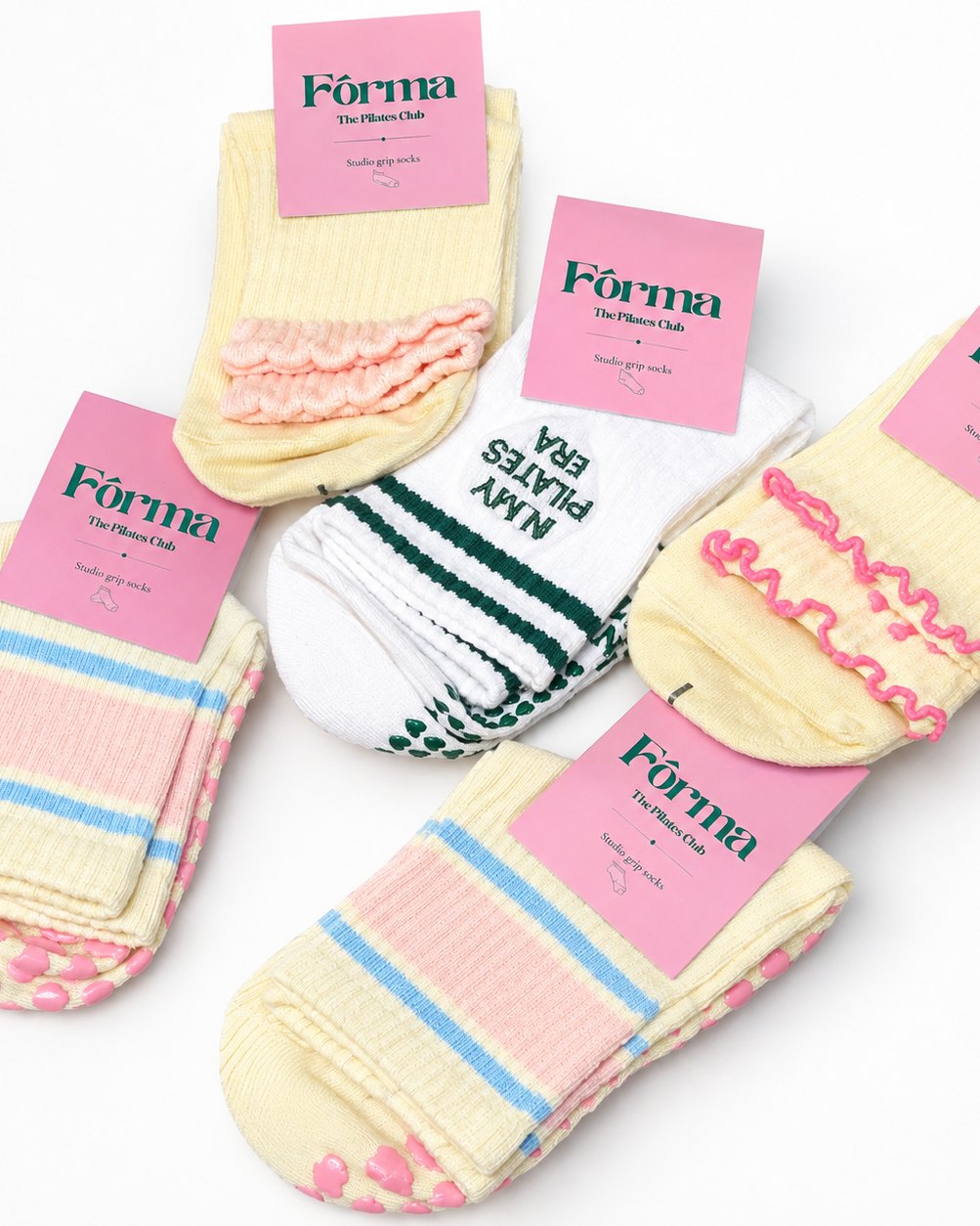 Fórma grip socks in their gift cards